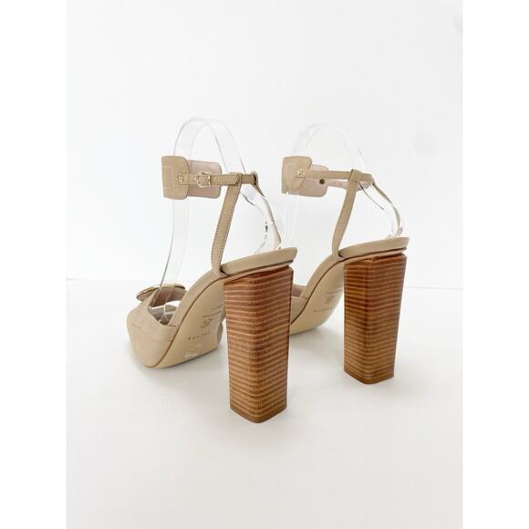 Escada platform nude sandal with gold details vintage 90s Y2K - Picture 8 of 13